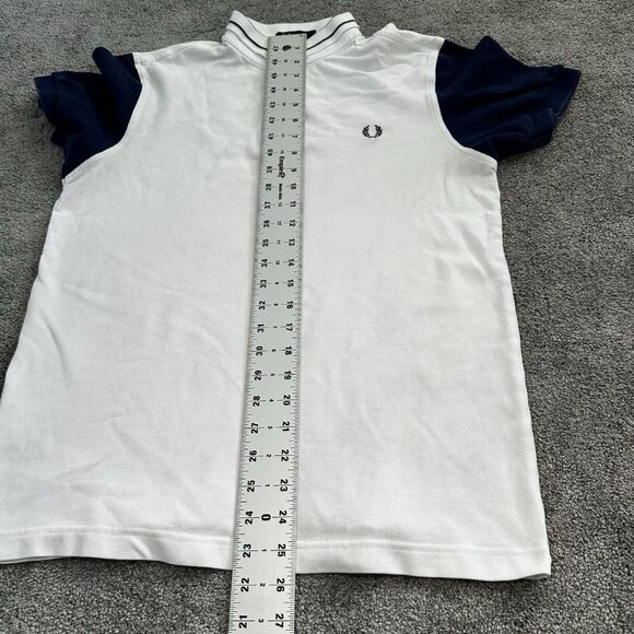Fred Perry M1586 Polo Shirt Men’s Medium White Navy Colorblock - Picture 8 of 9